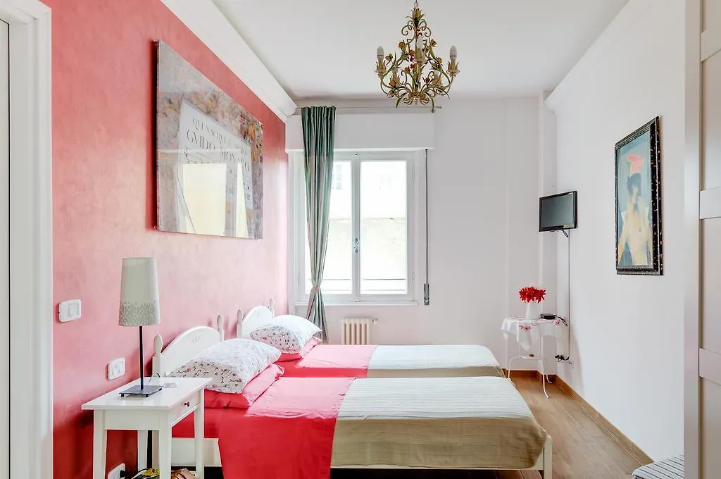 Cento Passi Dal Duomo B&B Arezzo 2*,