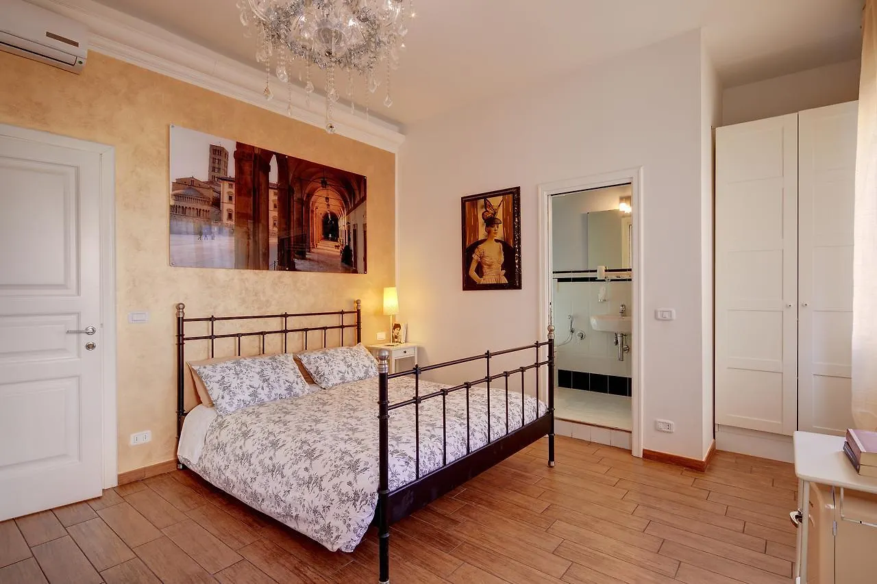 Cento Passi Dal Duomo B&B Arezzo 2*,