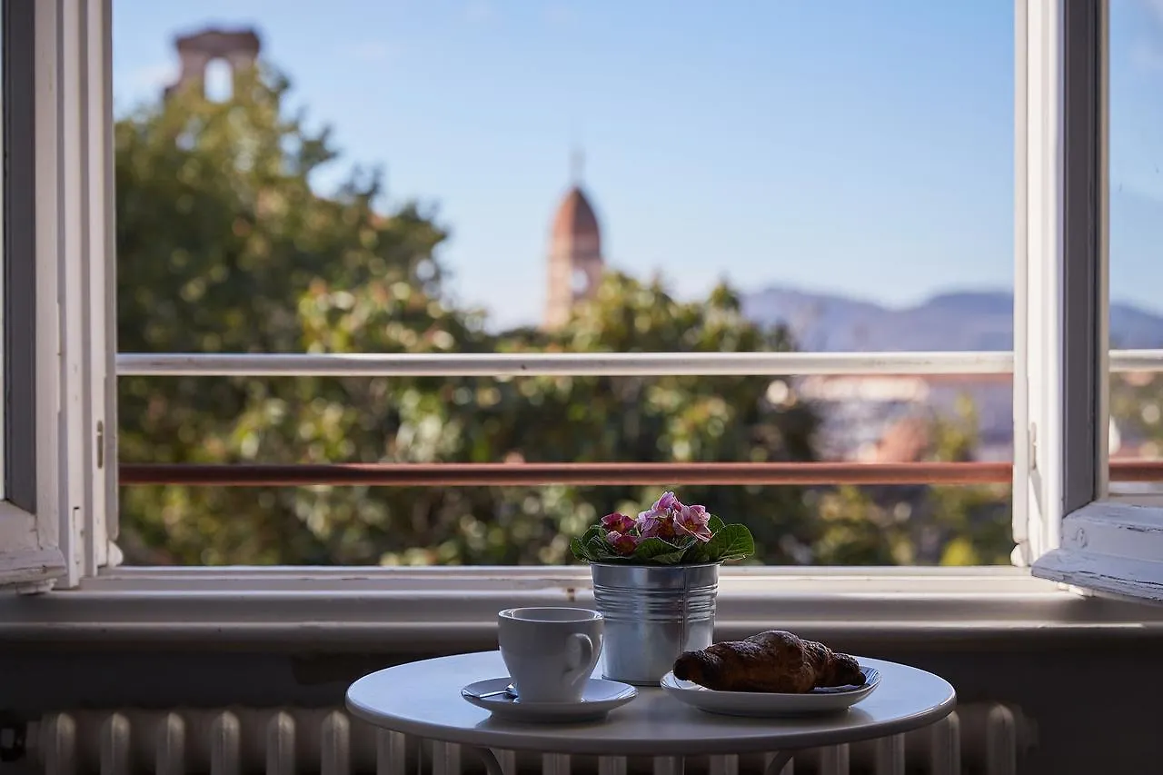 Cento Passi Dal Duomo B&B Arezzo Couette-café
